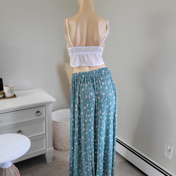NWOT Long floral dainty feminine ardene maxi skirt. Coastal grandma - Picture 4 of 7